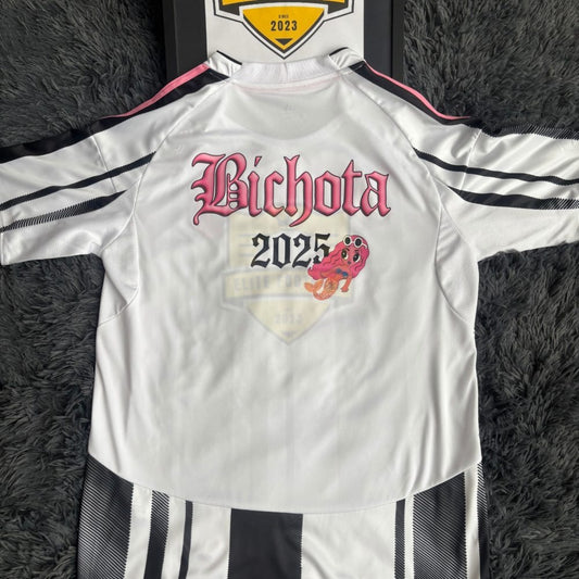 KAROL G X JUVENTUS